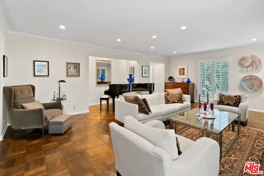11051 Strathmore Drive, Los Angeles, CA 90024 - #3
