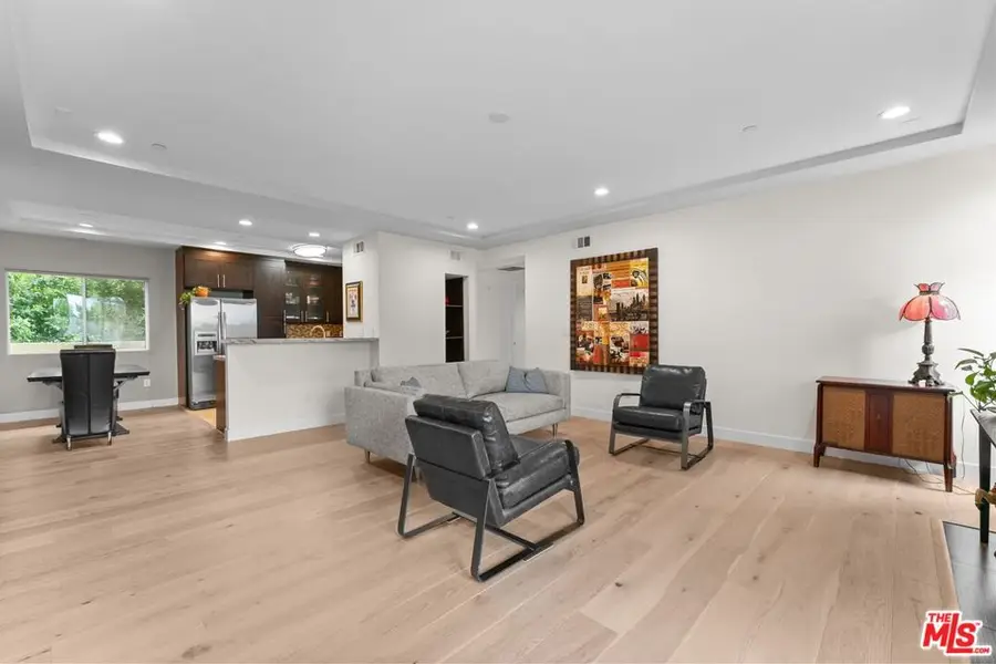 5525 W Olympic Boulevard #302, Los Angeles, CA 90036 - #3