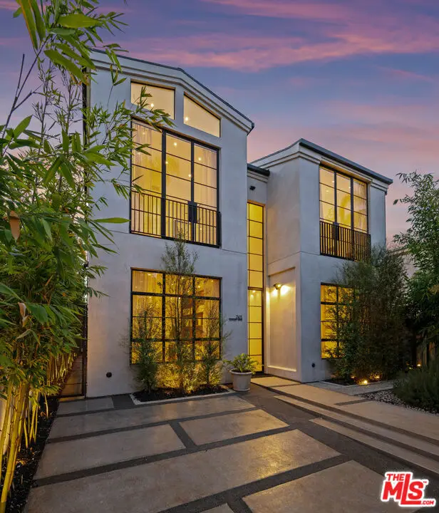745 Sunset Avenue, Venice, CA 90291 - #1