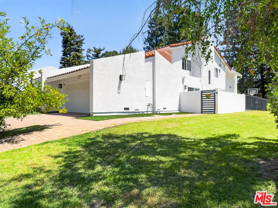 2670 Claray Drive, Los Angeles, CA 90077 - #1