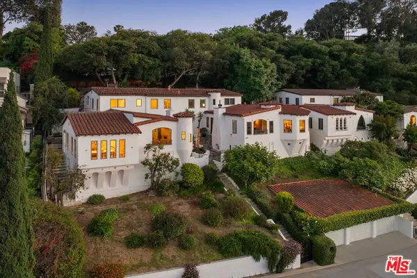 3700 Arbolada Road, Los Angeles, CA 90027