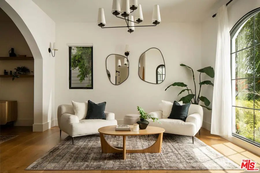 5142 Brynhurst Avenue, Los Angeles, CA 90043 - #2