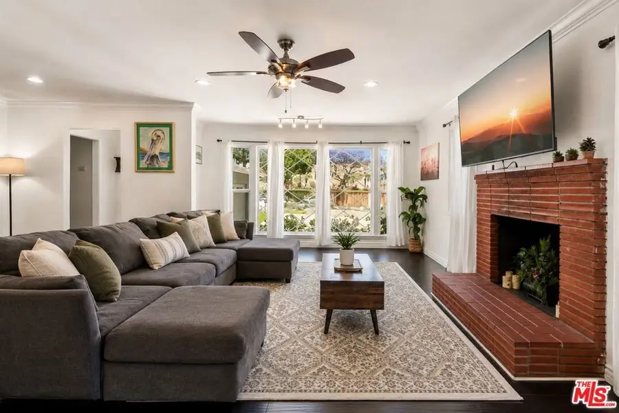 328 E Plymouth Street, Inglewood, CA 90302 - #2