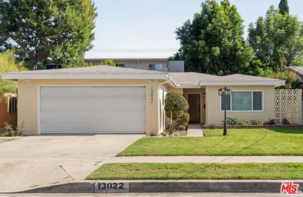 13022 Aetna Street, Valley Glen, CA 91401