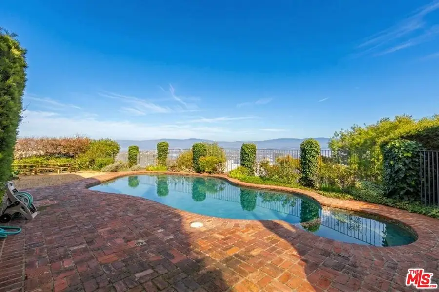 7815 Mulholland Drive, Los Angeles, CA 90046 - #2