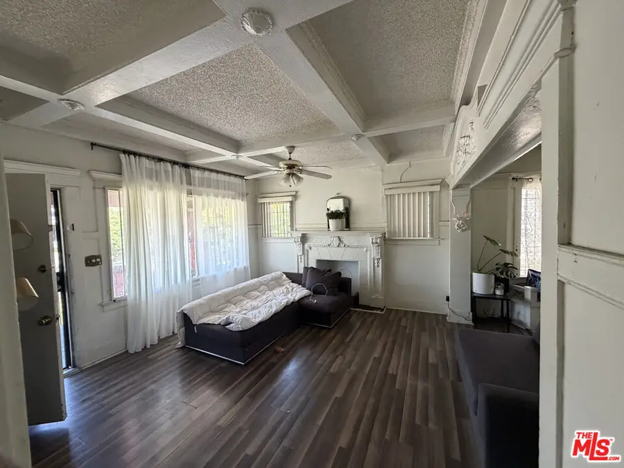 1140 W 51st Place, Los Angeles, CA 90037 - #3