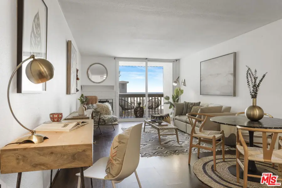 22 Navy Street #205, Venice, CA 90291 - #2