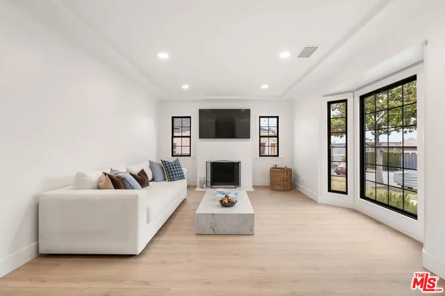 5736 Eileen Avenue, Los Angeles, CA 90043 - #2