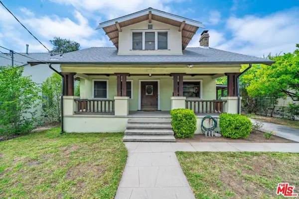 105 El Nido Avenue, Pasadena, CA 91107
