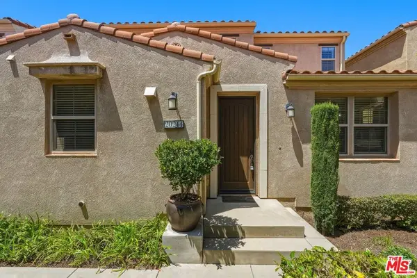 20244 Pienza Lane, Porter Ranch, CA 91326