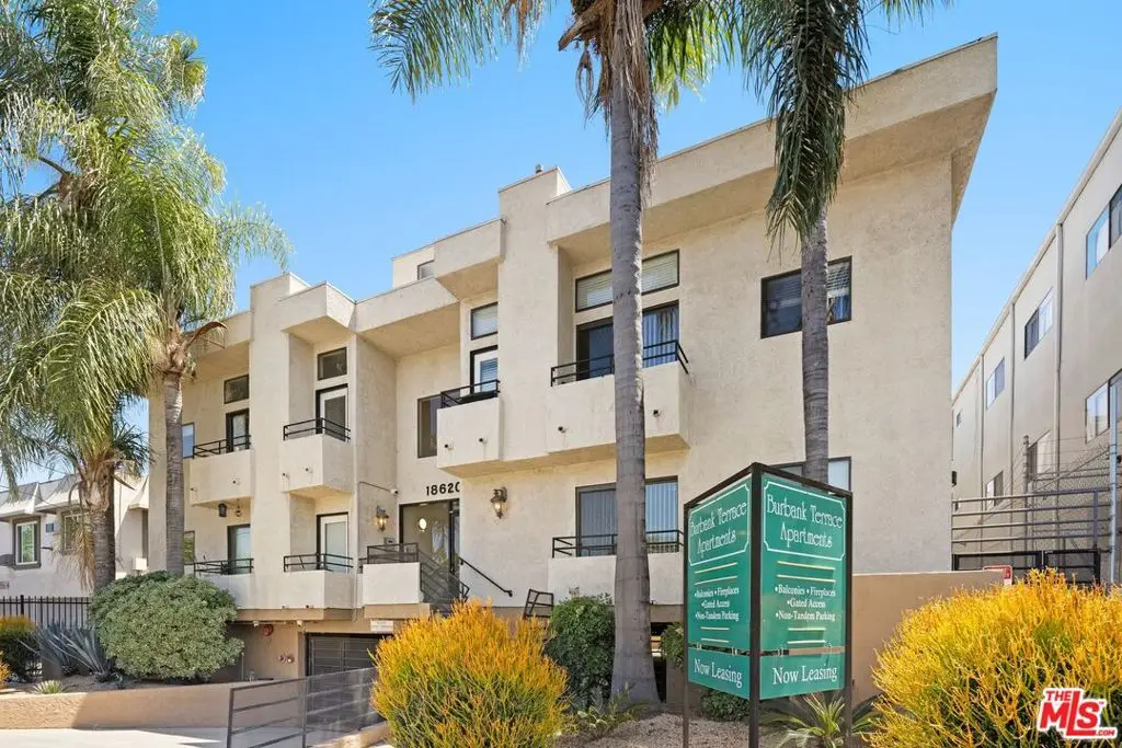 18620 Burbank Boulevard, Tarzana, CA 91356 - #1