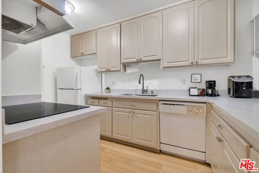 5651 Sumner Way #102, Culver City, CA 90230 - #2