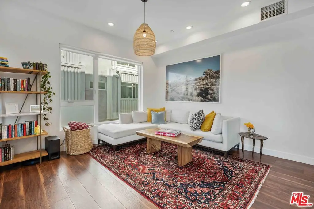 6024 W Beachwood Lane, Los Angeles, CA 90038 - #1