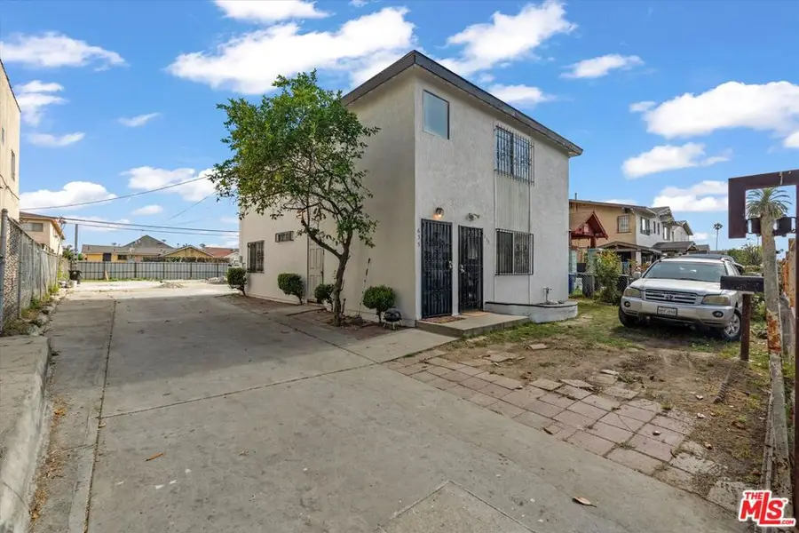 633 W 75th Street, Los Angeles, CA 90044 - #2