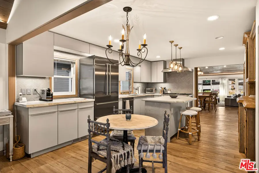 128 Wadsworth Avenue, Santa Monica, CA 90405 - #3