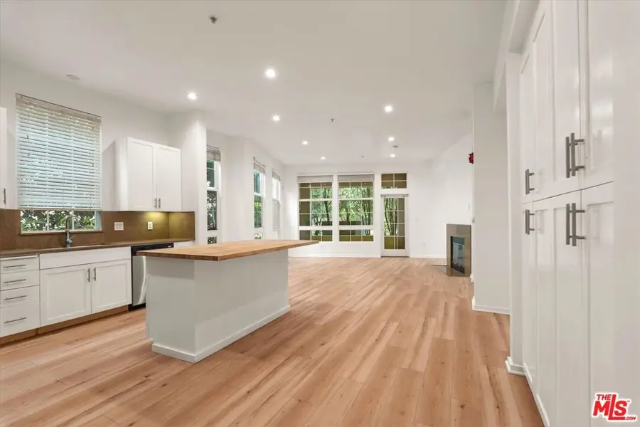 13020 Pacific #105, Playa Vista, CA 90094 - #3