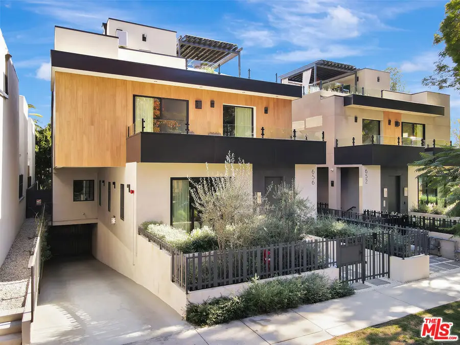 652 Huntley Drive #102, West Hollywood, CA 90069 - #3