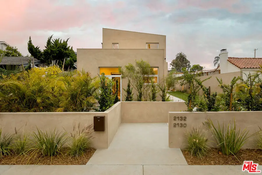 2132 Walnut Avenue, Venice, CA 90291 - #2