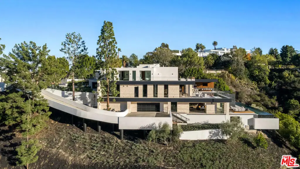 1035 Stradella Road, Los Angeles, CA 90077 - #1
