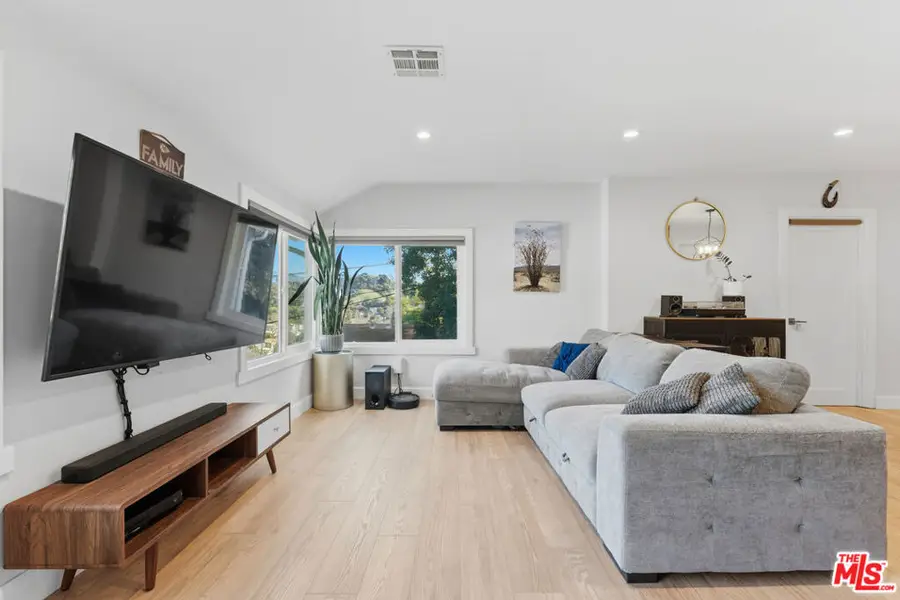 5810 Burwood Avenue, Los Angeles, CA 90042 - #3