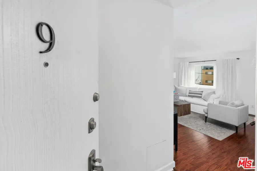 11836 Mayfield Avenue #9, Los Angeles, CA 90049 - #2