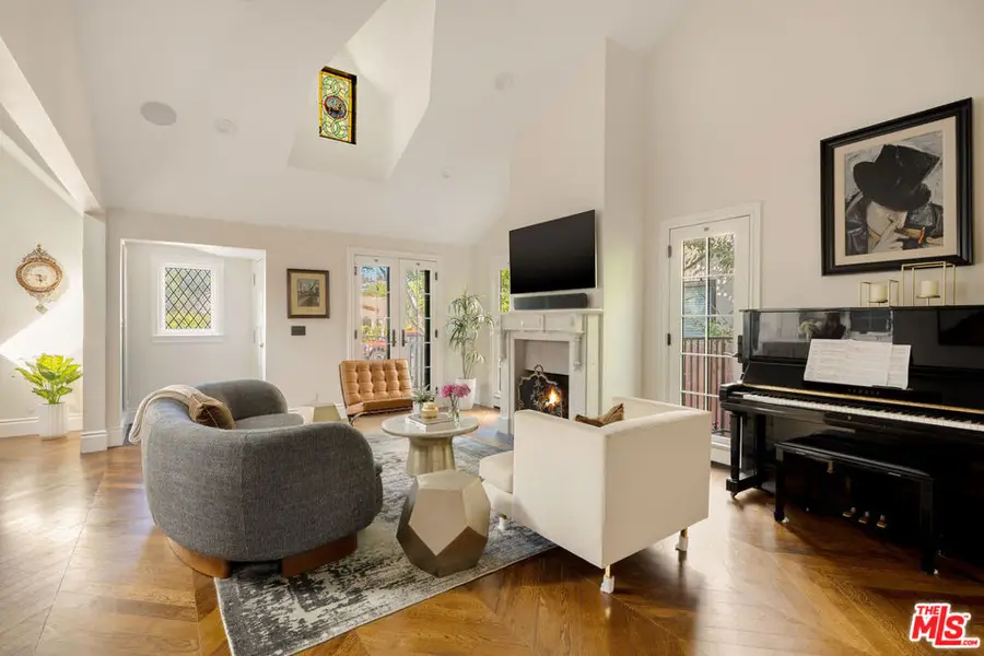 8906 Ashcroft Avenue, West Hollywood, CA 90048 - #3