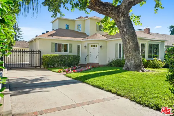 11552 Hesby Street, Valley Village, CA 91601