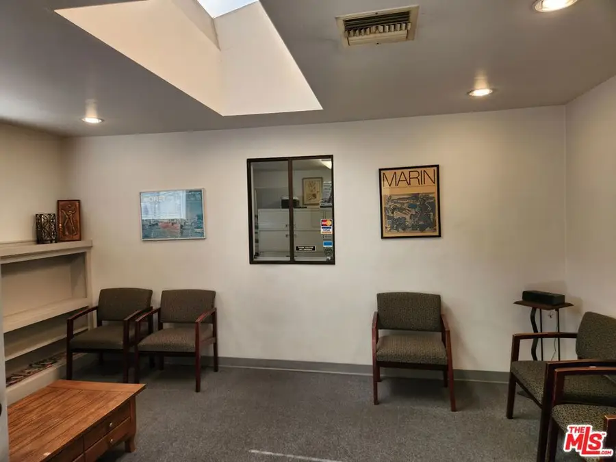 655 E Queen Street, Inglewood, CA 90301 - #3