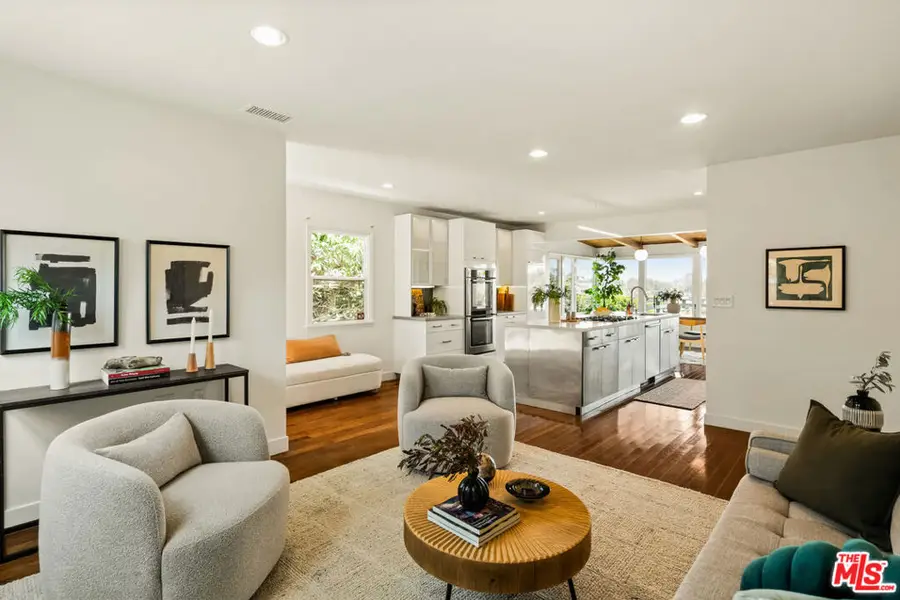 7406 Earldom Avenue, Playa Del Rey, CA 90293 - #3