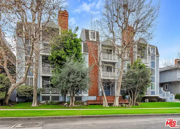 11667 Gorham Avenue #203, Los Angeles, CA 90049