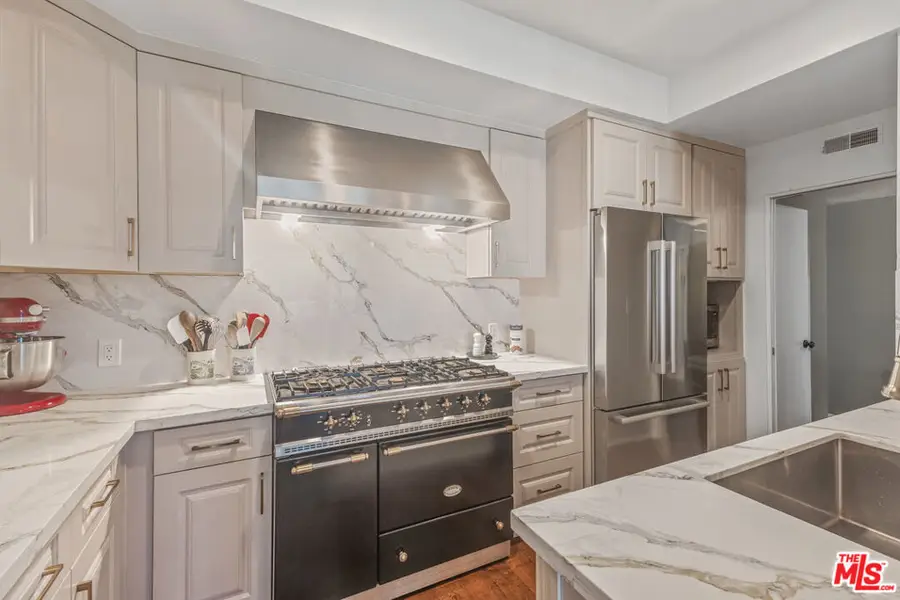 12115 San Vicente Boulevard #303, Los Angeles, CA 90049 - #3