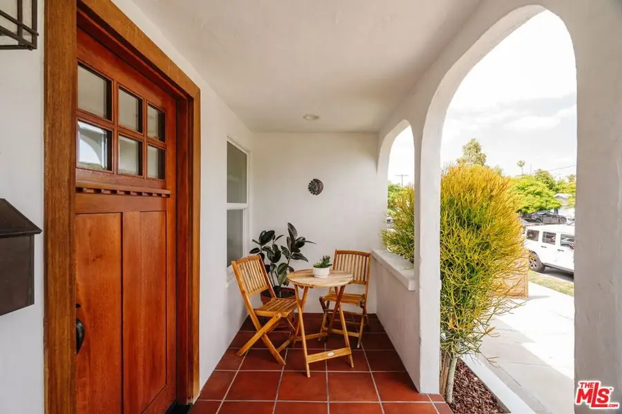 3773 S St Andrews Place, Los Angeles, CA 90018 - #2