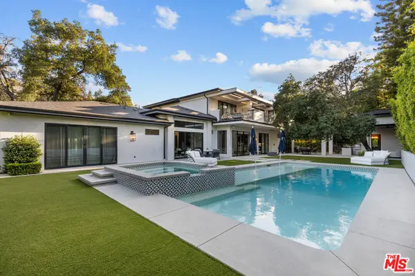 17401 Rancho Street, Encino, CA 91316