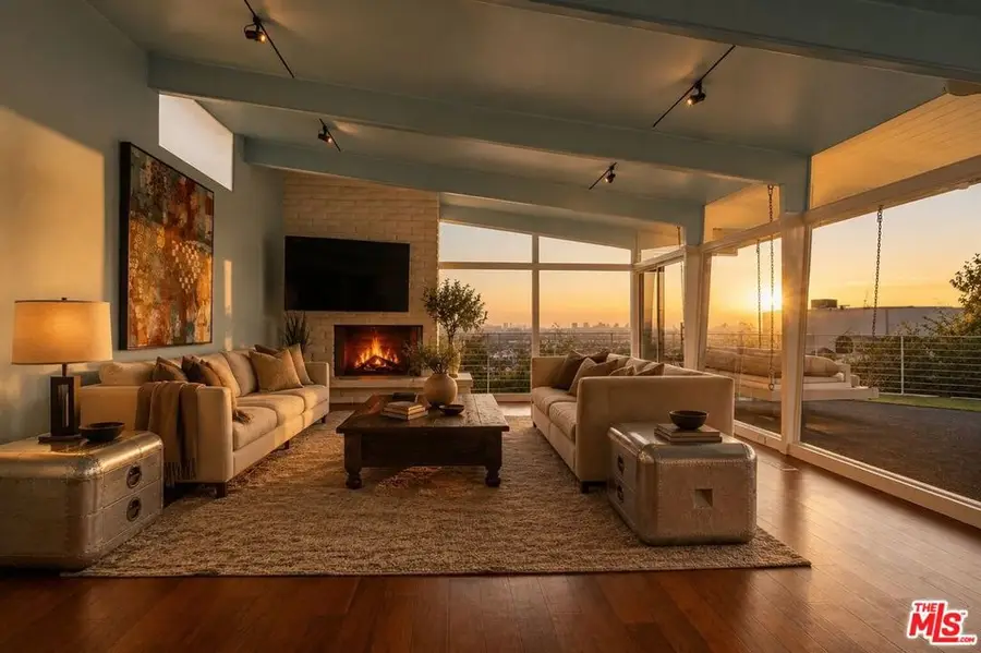 8411 Hollywood Boulevard, West Hollywood, CA 90069 - #2