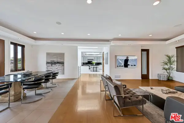 8827 Evanview Drive, Los Angeles, CA 90069