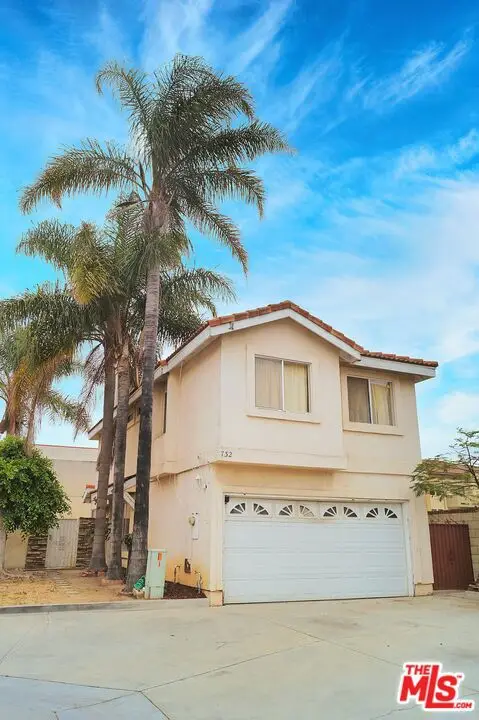 732 N Figueroa Street, Santa Ana, CA 92703