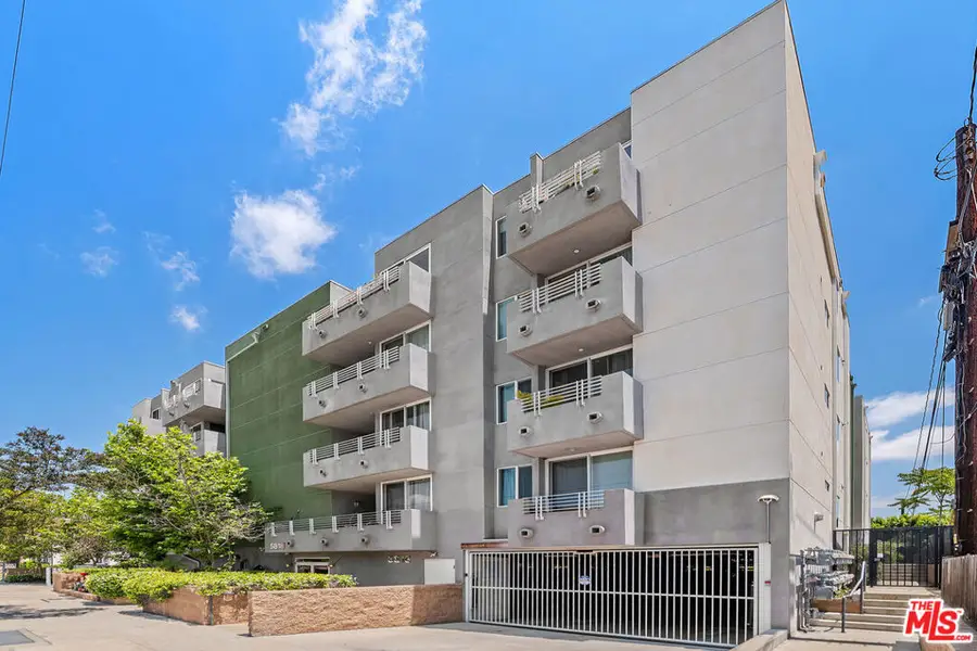 5818 Whitsett Avenue #402, Valley Village, CA 91607 - #2