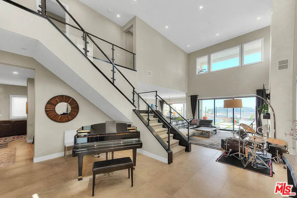 20558 W Overlook Court, Porter Ranch, CA 91326 - #1