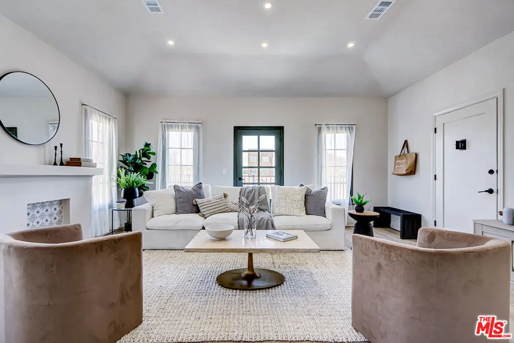 1/2 S Sycamore Avenue, Los Angeles, CA 90019 - #1