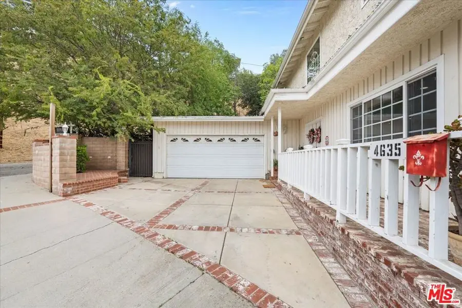 4635 Esparto Street, Woodland Hills, CA 91364 - #2