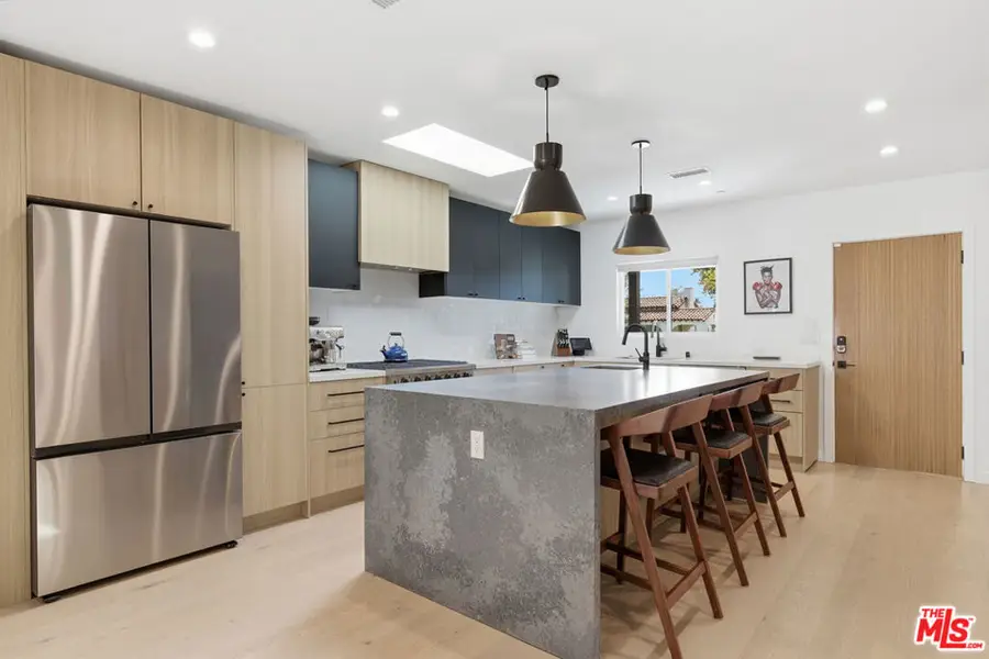 1726 S Stanley Avenue, Los Angeles, CA 90019 - #2