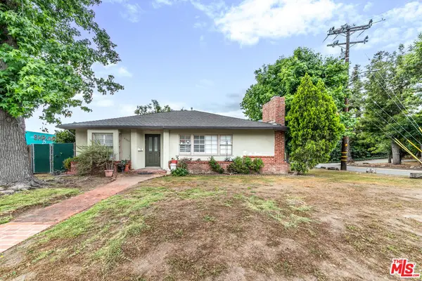 2208 New York Drive, Altadena, CA 91001