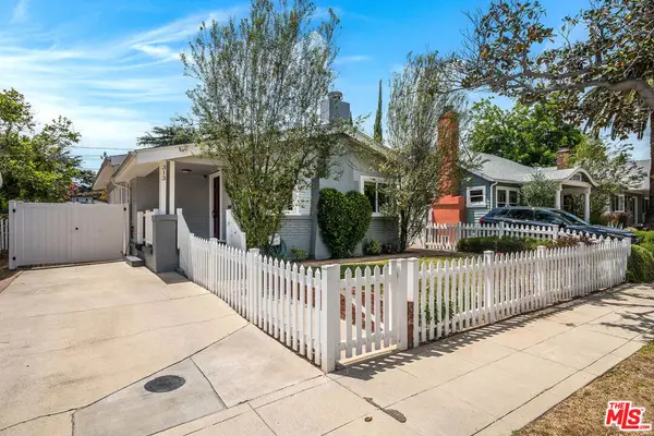 313 N Norton Avenue, Los Angeles, CA 90004