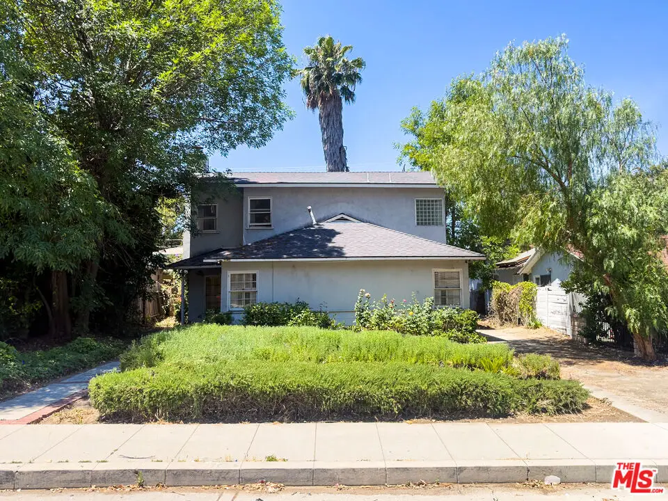 5207 Don Pio Drive, Woodland Hills, CA 91364 - #1
