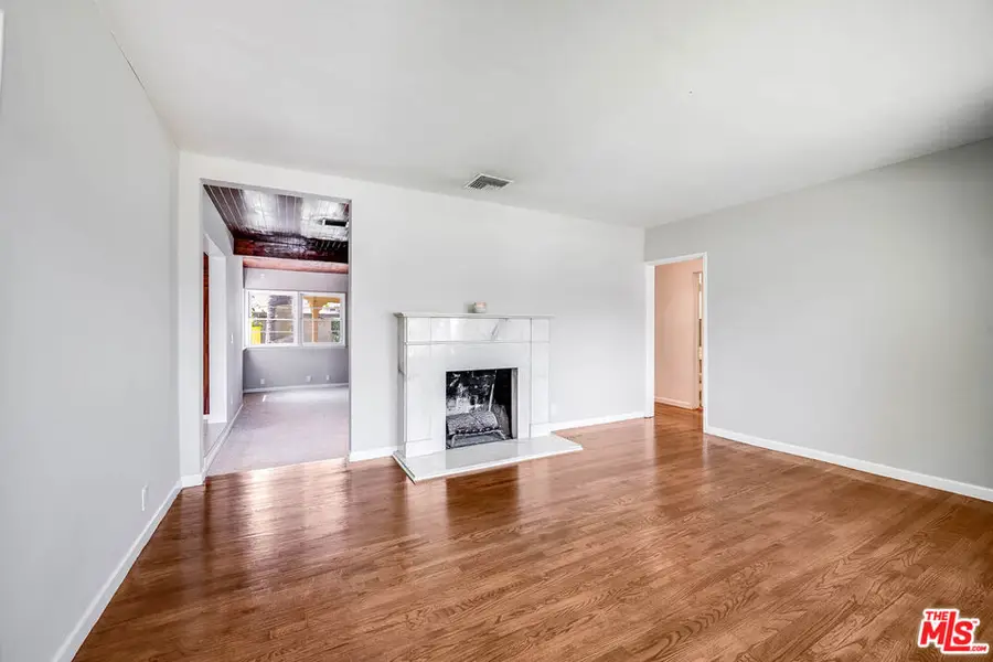3416 W Clark Avenue, Burbank, CA 91505 - #3