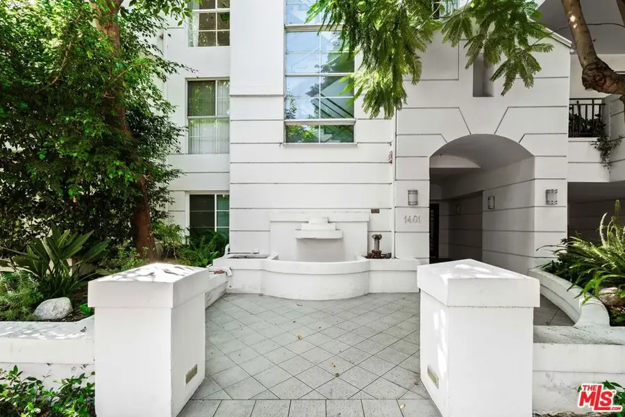 1401 S Bentley Avenue #202, Los Angeles, CA 90025 - #3