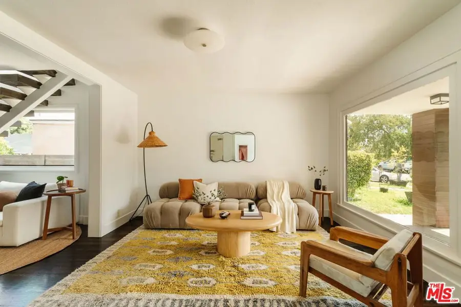 2331 S West View Street, Los Angeles, CA 90016 - #2