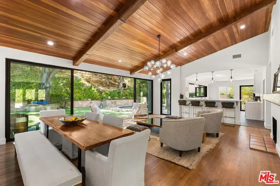 3757 Hayvenhurst Avenue, Encino, CA 91436 - #2