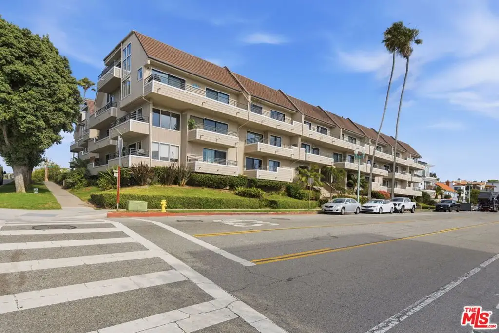 700 Esplanade #30, Redondo Beach, CA 90277 - #1