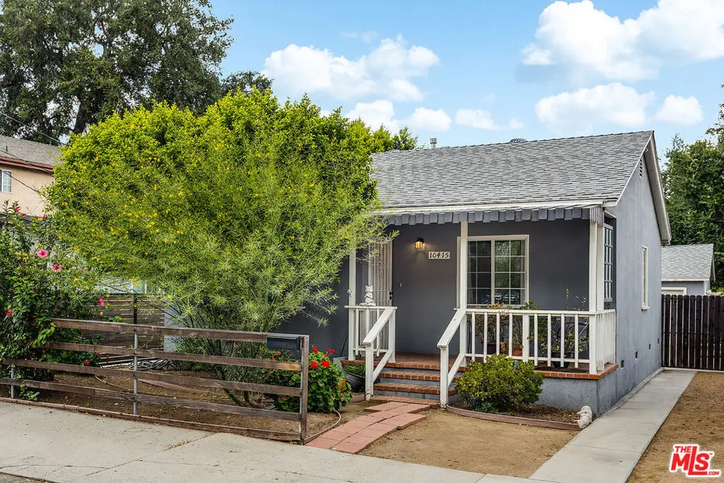 10415 Scoville Avenue, Sunland, CA 91040 - #1